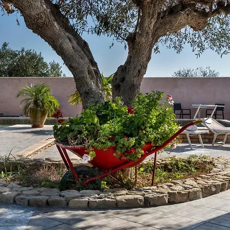 Le Giarre - Con Piscina Privata A Trapani Villa *
